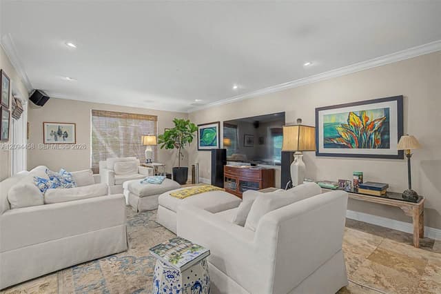 16140 SW 74th Pl, Palmetto Bay FL 33157 - Palmetto Bay, FL - Photo 7
