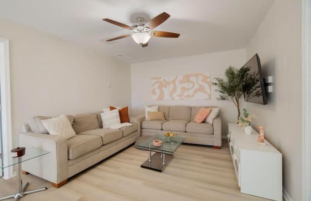 11892 STURBRIDGE Lane, Wellington FL 33414 - Wellington, FL - Photo 4