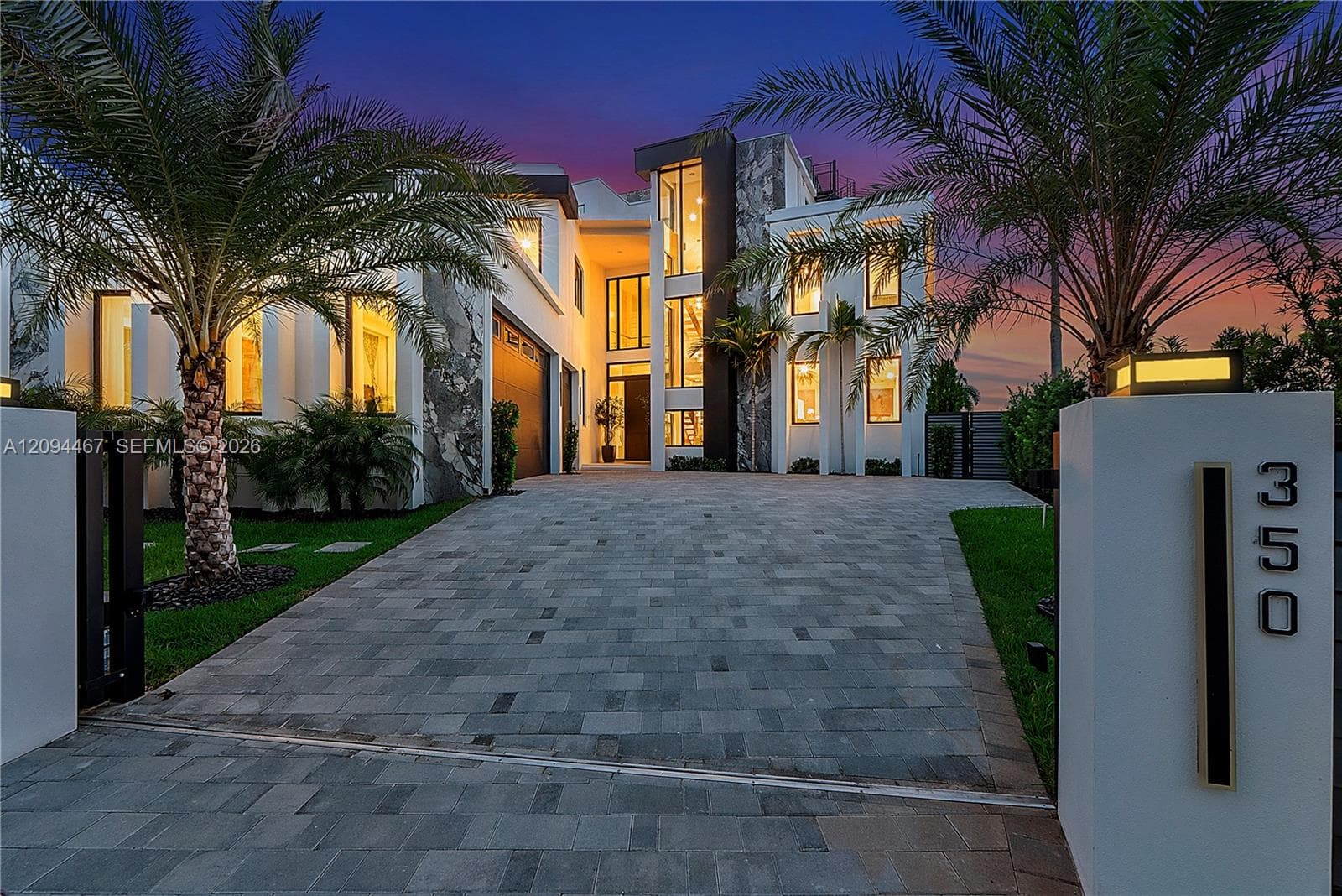 350 Circle Dr, Pompano Beach FL 33062