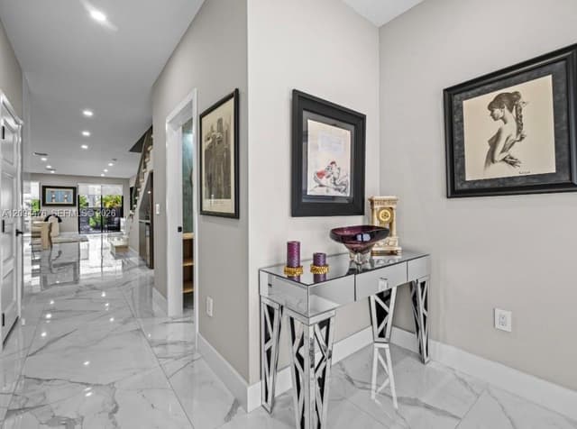 307 SW 10th St, Fort Lauderdale FL 33315 - Fort Lauderdale, FL - Photo 3