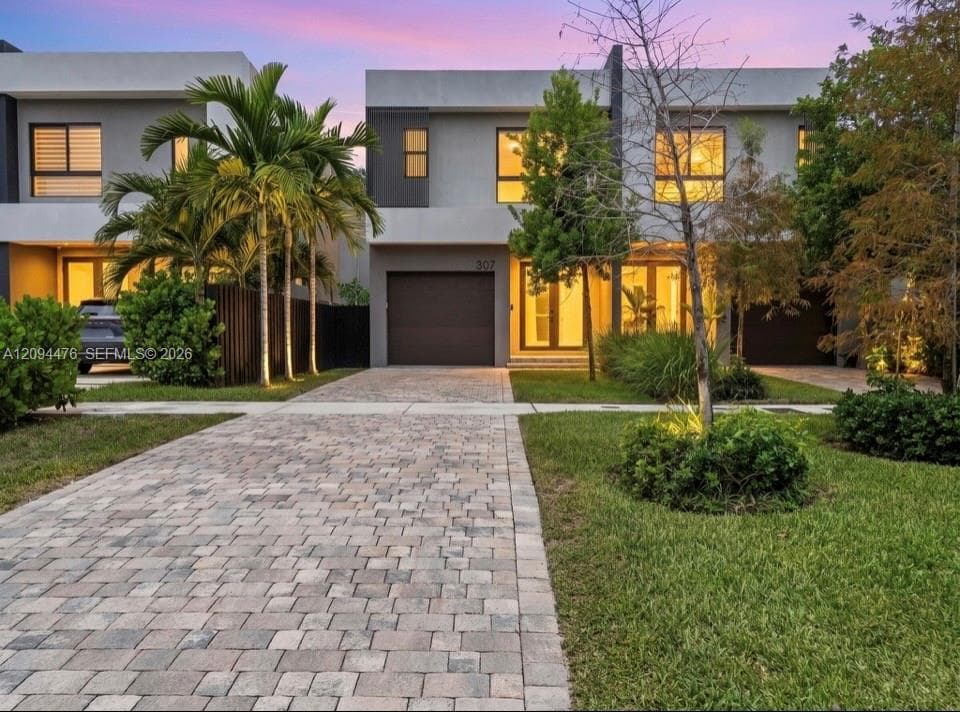 307 SW 10th St, Fort Lauderdale FL 33315 - Fort Lauderdale, FL - Photo 1
