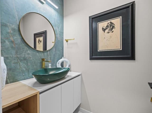 307 SW 10th St, Fort Lauderdale FL 33315 - Fort Lauderdale, FL - Photo 5