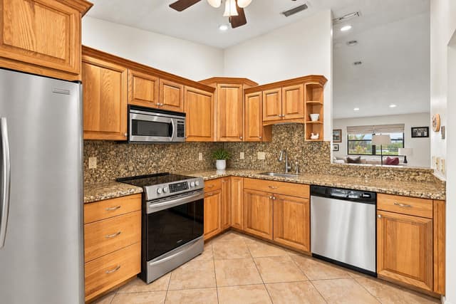 459 KNOLLWOOD Court # 459, Royal Palm Beach FL 33411 - Royal Palm Beach, FL - Photo 2