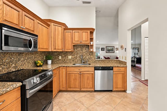 459 KNOLLWOOD Court # 459, Royal Palm Beach FL 33411 - Royal Palm Beach, FL - Photo 6