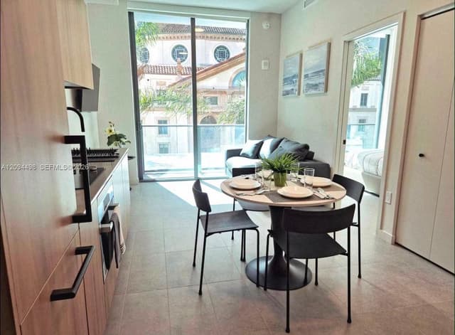 121 NE 5th St # 306, Miami FL 33132 - Miami, FL - Photo 4