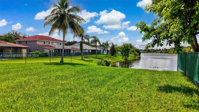15600 Huntridge Rd, Davie FL 33331 - Davie, FL - Photo 3