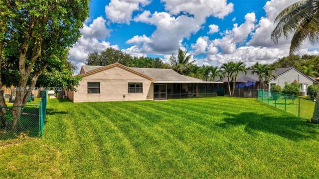 15600 Huntridge Rd, Davie FL 33331 - Davie, FL - Photo 5