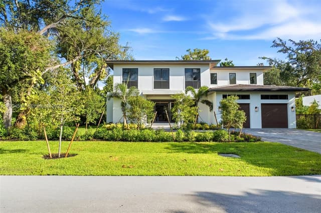 6255 SW 69th St, South Miami FL 33143 - South Miami, FL - Photo 2