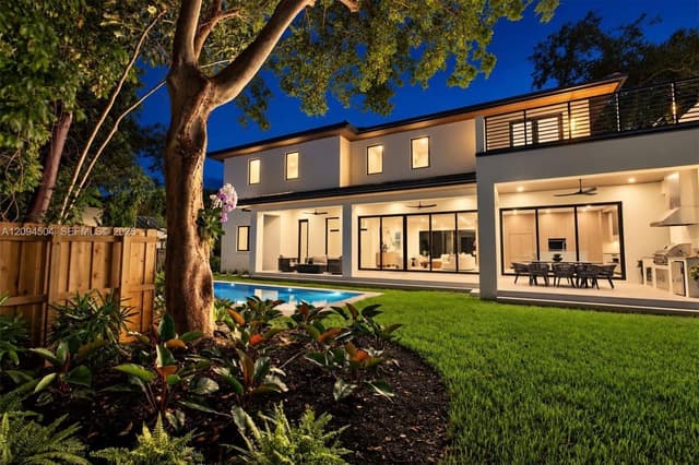 6255 SW 69th St, South Miami FL 33143 - South Miami, FL - Photo 3