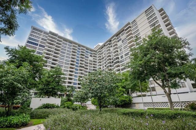 600 Three Islands Boulevard # 1010, Hallandale Beach FL 33009 - Hallandale Beach, FL - Photo 2