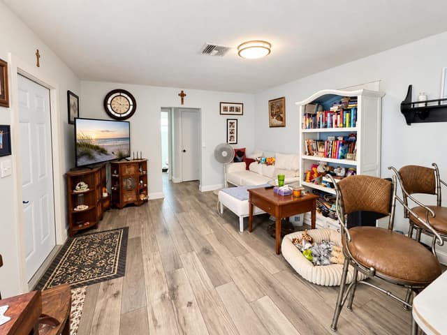 2205 NE 4th Court, Boynton Beach FL 33435 - Boynton Beach, FL - Photo 6