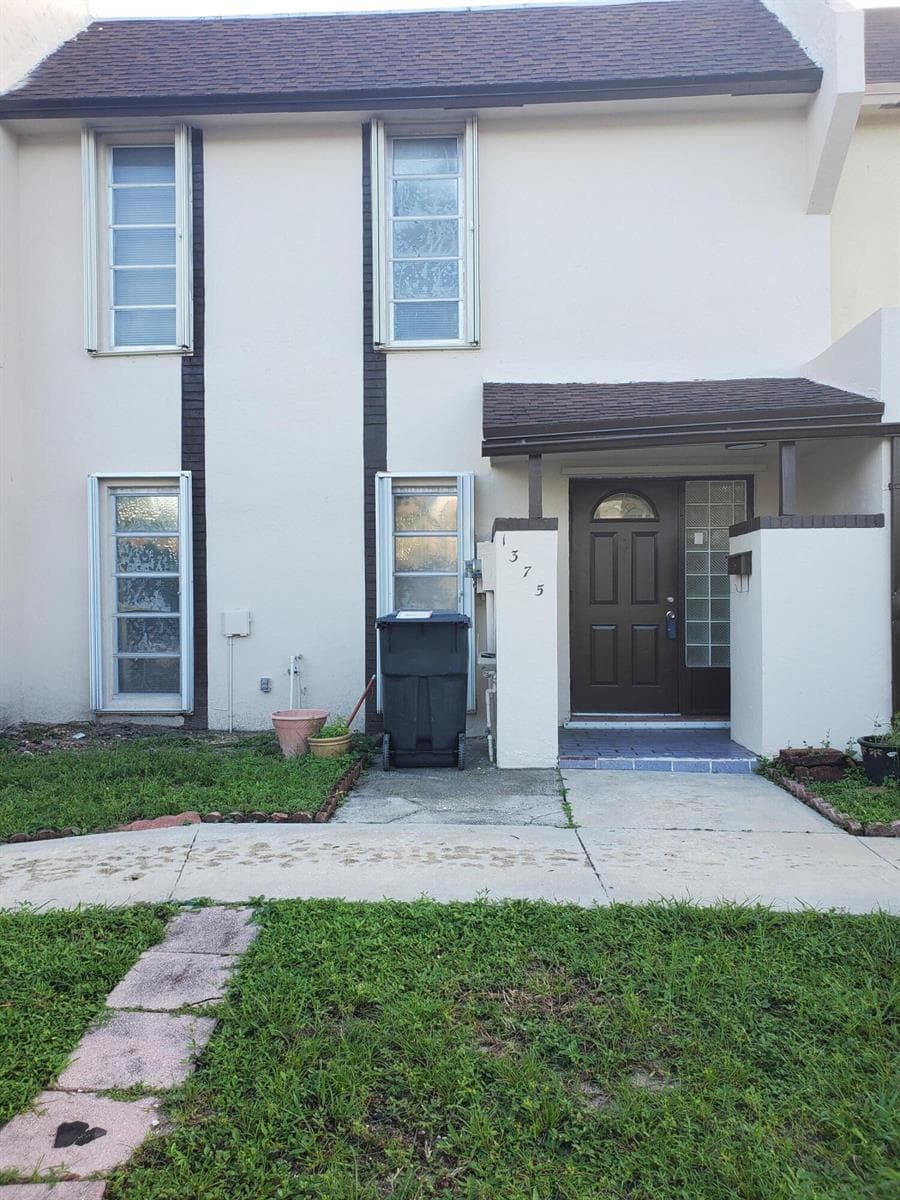 1375 SEAVIEW, North Lauderdale FL 33068 - North Lauderdale, FL - Photo 1