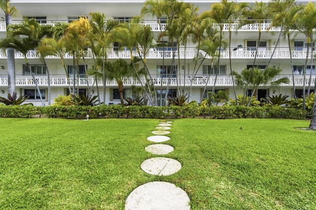 139 Sunrise Avenue # 102, Palm Beach FL 33480 - Palm Beach, FL - Photo 6
