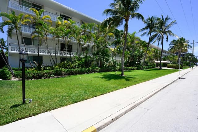 139 Sunrise Avenue # 102, Palm Beach FL 33480 - Palm Beach, FL - Photo 5