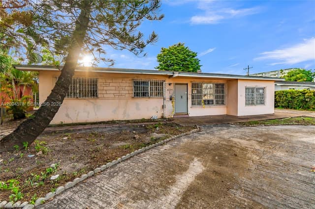 4730 W 8th Ave, Hialeah FL 33012 - Hialeah, FL - Photo 6