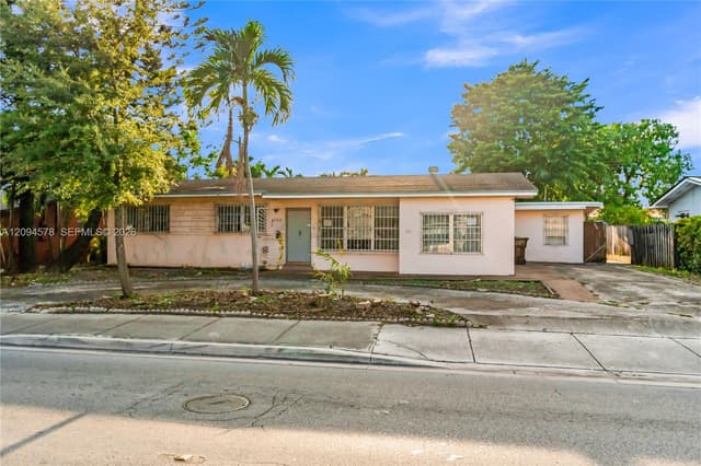 4730 W 8th Ave, Hialeah FL 33012 - Hialeah, FL - Photo 7