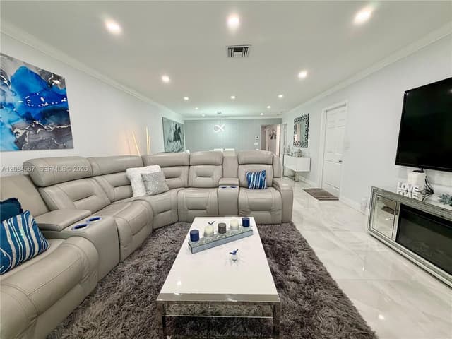 520 NW 46th St, Deerfield Beach FL 33064 - Deerfield Beach, FL - Photo 2