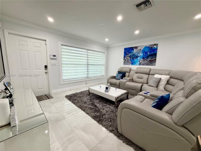 520 NW 46th St, Deerfield Beach FL 33064 - Deerfield Beach, FL - Photo 3