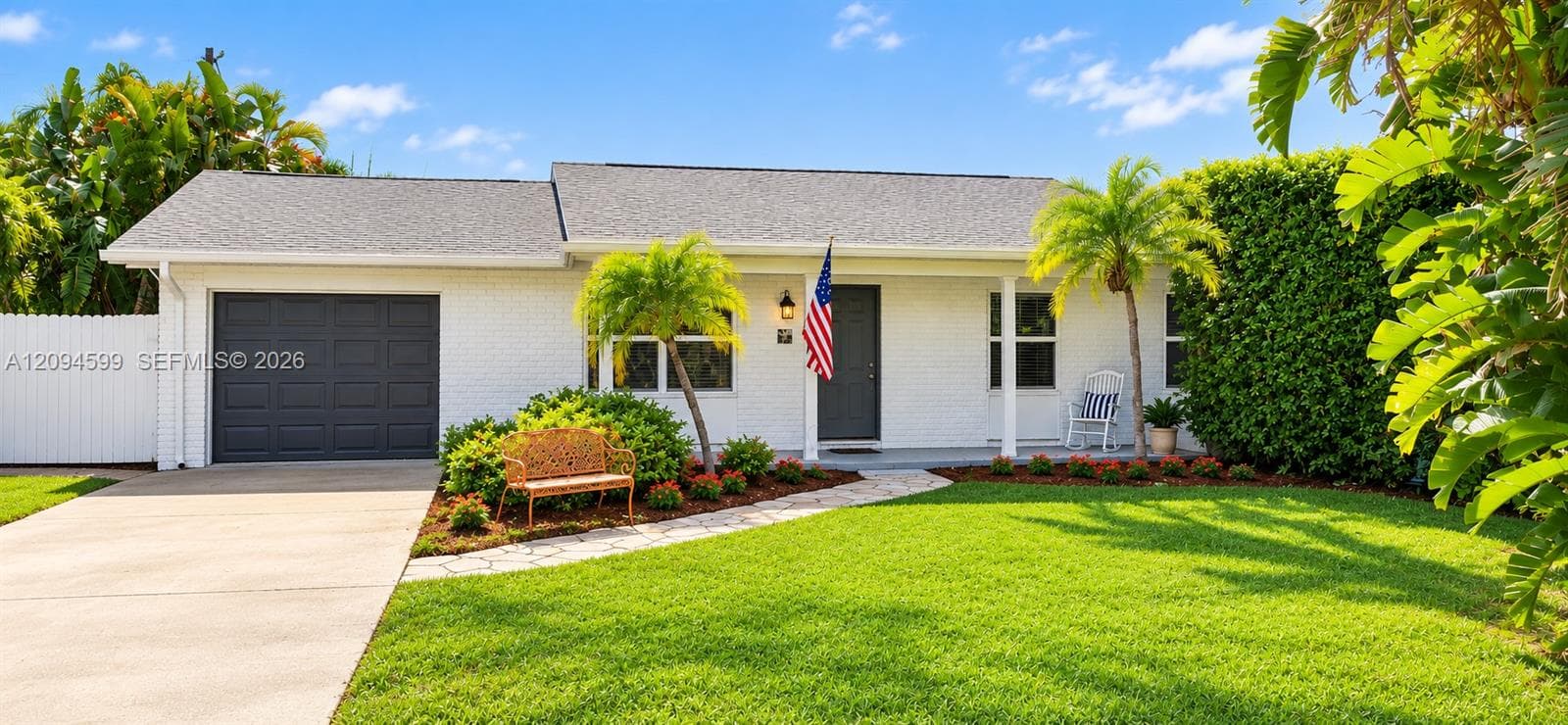 654 Bunting Dr, Delray Beach FL 33444 - Delray Beach, FL - Photo 1
