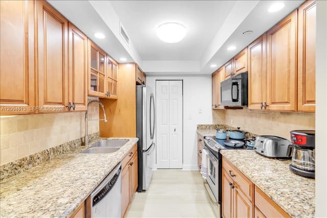 3000 N Ocean Dr # 3B, Singer Island FL 33404 - Singer Island, FL - Photo 6