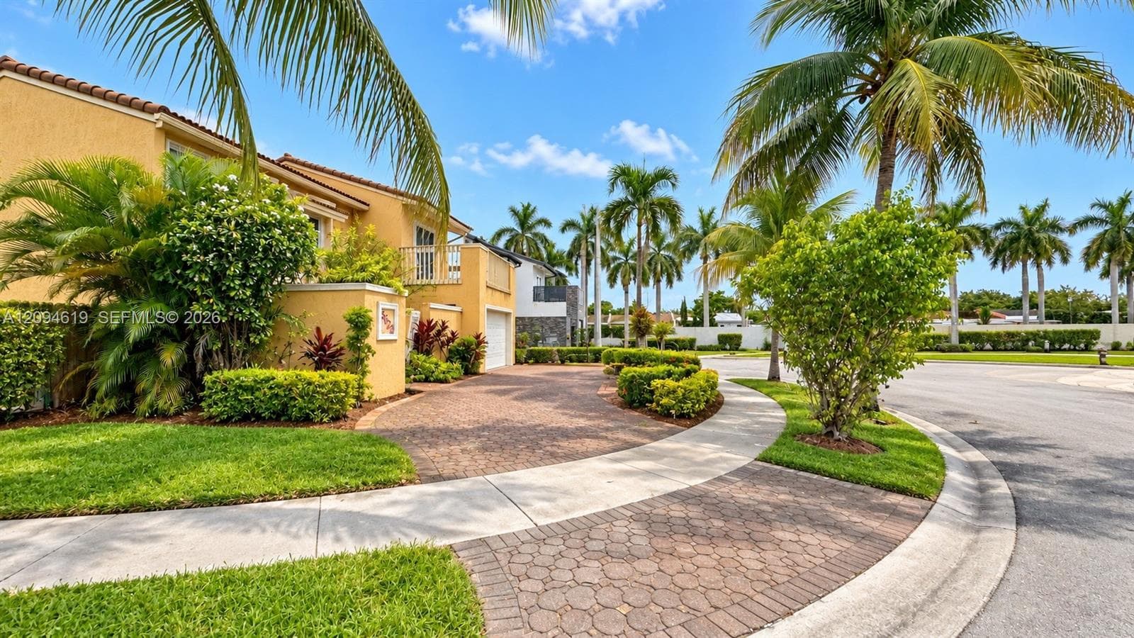 5622 SW 130th Pl, Miami FL 33183 - Miami, FL - Photo 1