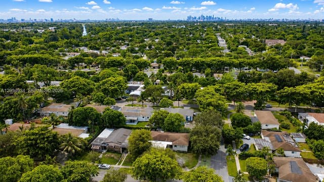 50 NE 132nd Ter, North Miami FL 33161 - North Miami, FL - Photo 6