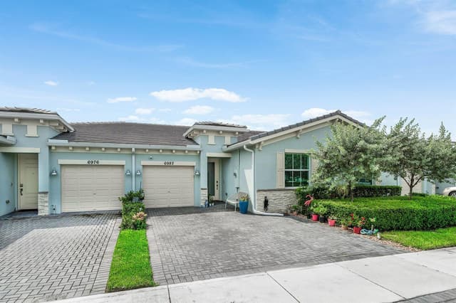 6982 Peters Lane, Delray Beach FL 33446 - Delray Beach, FL - Photo 2