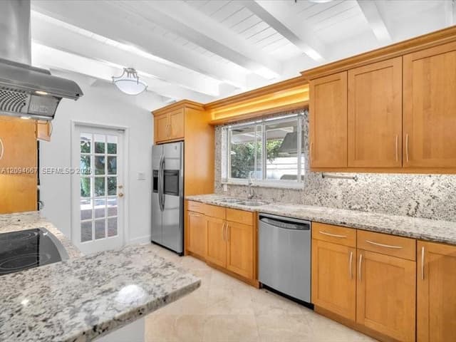 1232 NE 88th St, Miami FL 33138 - Miami, FL - Photo 4