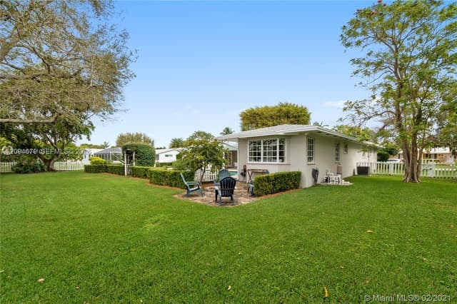16220 SW 88th Ave Rd, Palmetto Bay FL 33157 - Palmetto Bay, FL - Photo 6