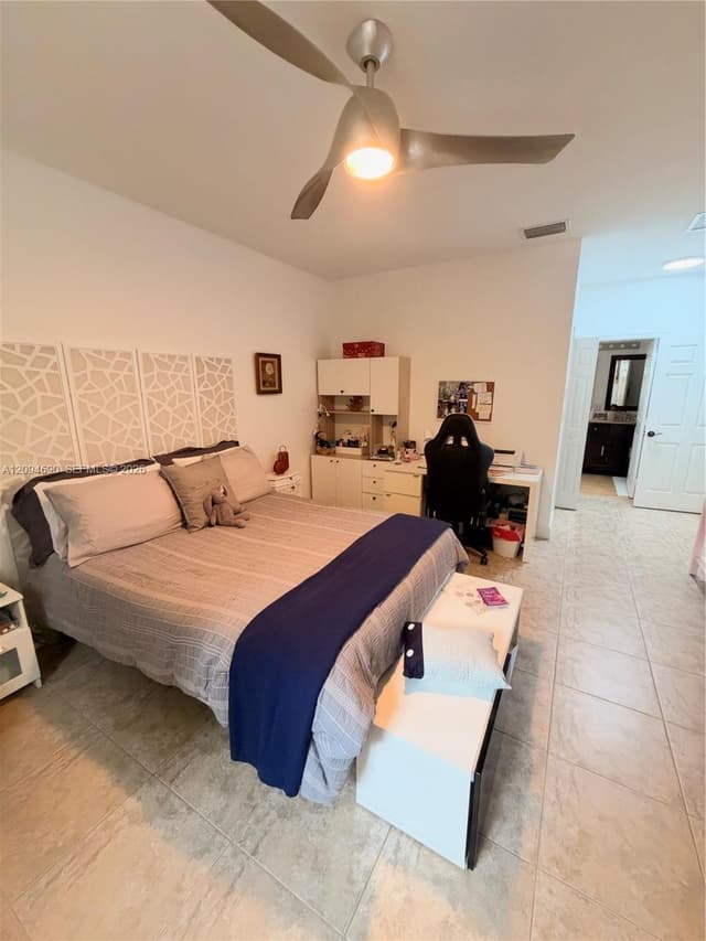 9947 NW 10th Ter, Miami FL 33172 - Miami, FL - Photo 7