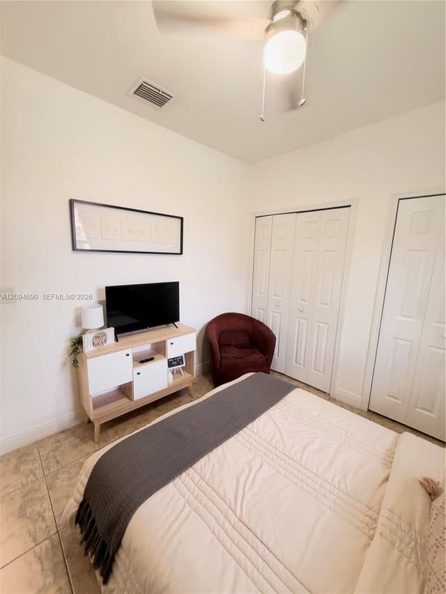 9947 NW 10th Ter, Miami FL 33172 - Miami, FL - Photo 4