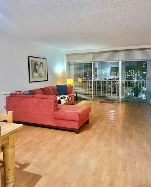 500 Bayview Dr # 1923, Sunny Isles Beach FL 33160 - Sunny Isles Beach, FL - Photo 2