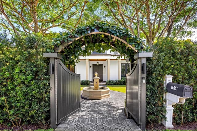 1053 N Lake Way, Palm Beach FL 33480 - Palm Beach, FL - Photo 6