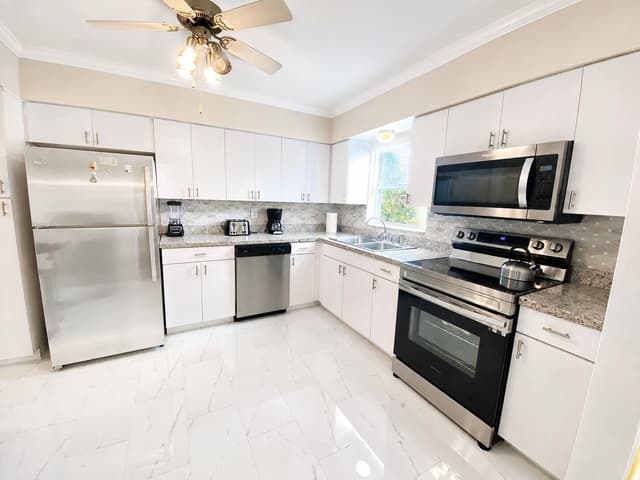 805 S 26TH Avenue, Hollywood FL 33020 - Hollywood, FL - Photo 7