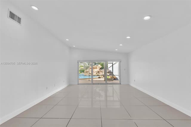 616 NE 195th St, Miami FL 33179 - Miami, FL - Photo 7