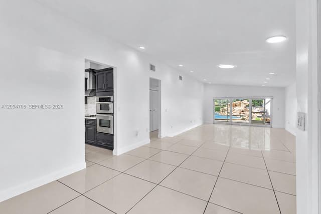 616 NE 195th St, Miami FL 33179 - Miami, FL - Photo 4