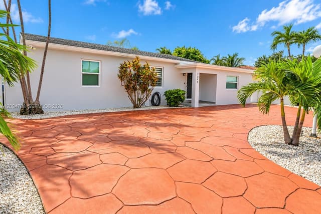 7280 SW 13th St, Miami FL 33144 - Miami, FL - Photo 2