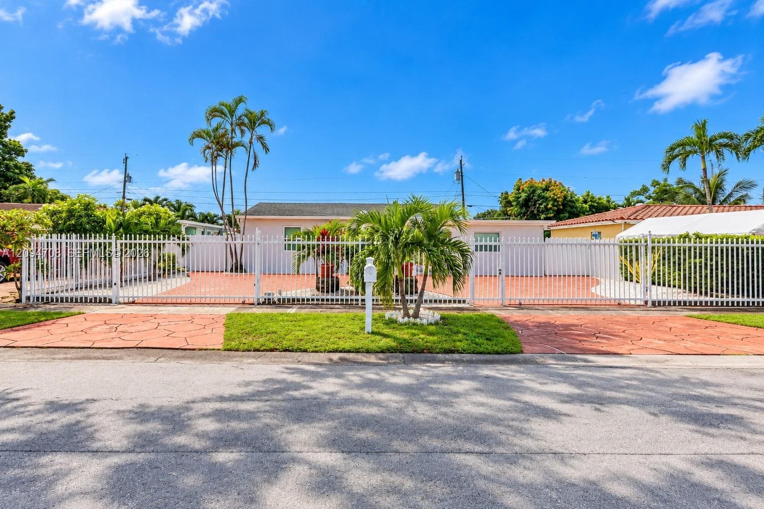 7280 SW 13th St, Miami FL 33144 - Miami, FL - Photo 1