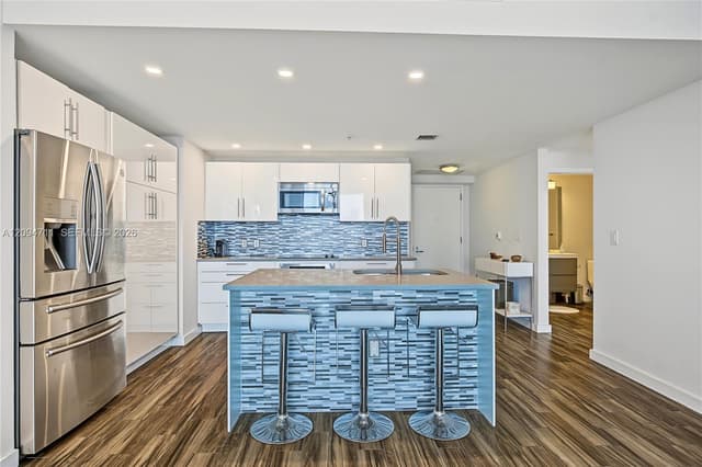 1900 N Bayshore Dr # 3604, Miami FL 33132 - Miami, FL - Photo 3