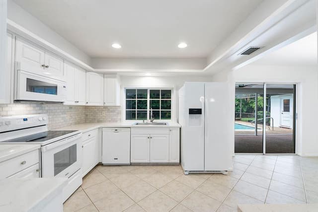 1344 NW 100TH Avenue, Coral Springs FL 33071 - Coral Springs, FL - Photo 5