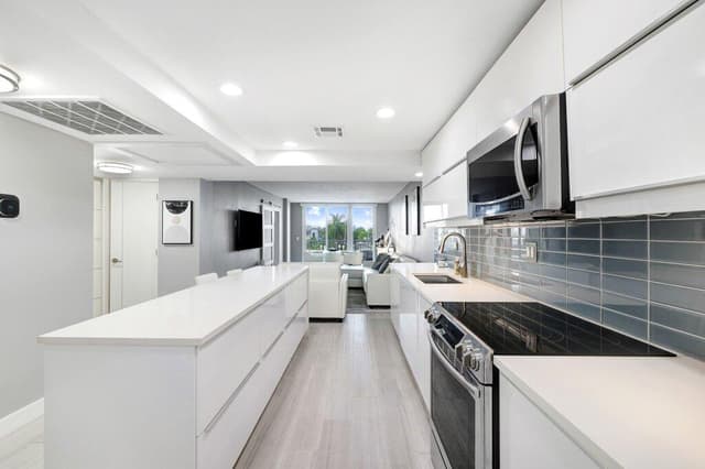 155 ISLE OF VENICE Drive # 501, Fort Lauderdale FL 33301 - Fort Lauderdale, FL - Photo 3