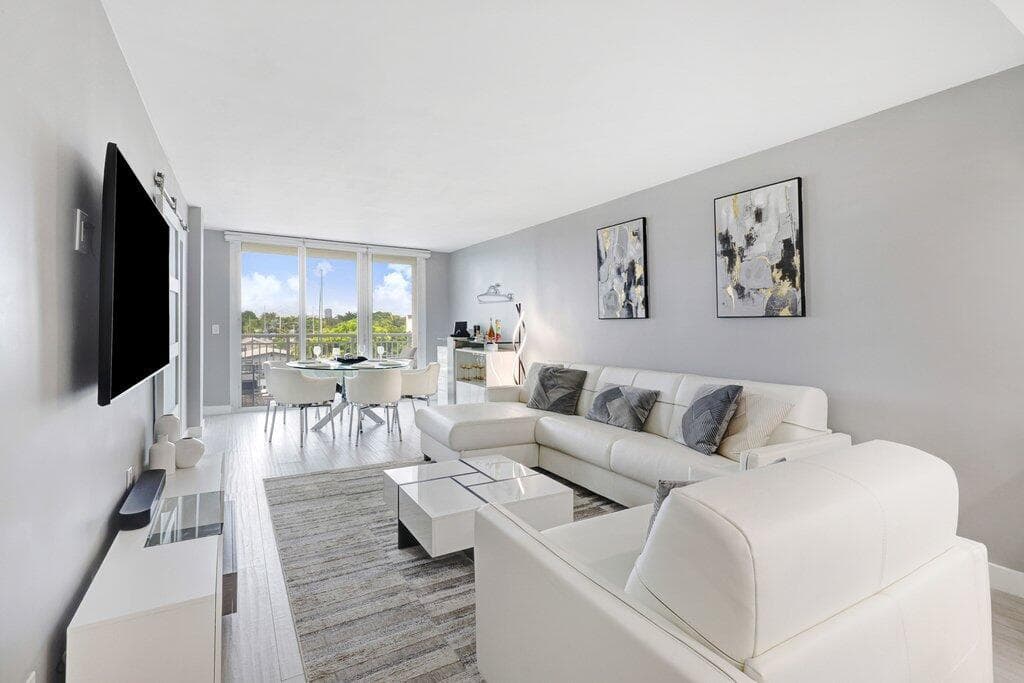 155 ISLE OF VENICE Drive # 501, Fort Lauderdale FL 33301 - Fort Lauderdale, FL - Photo 1