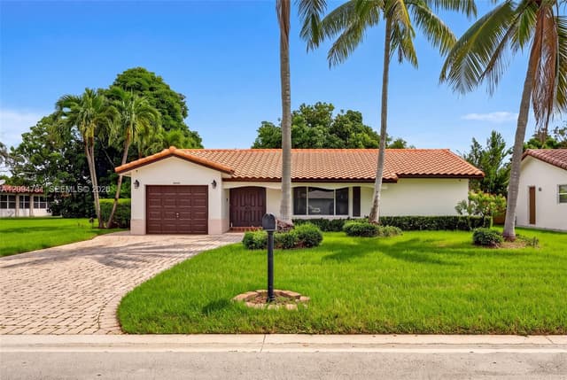 10403 NW 80th Ct, Tamarac FL 33321 - Tamarac, FL - Photo 3