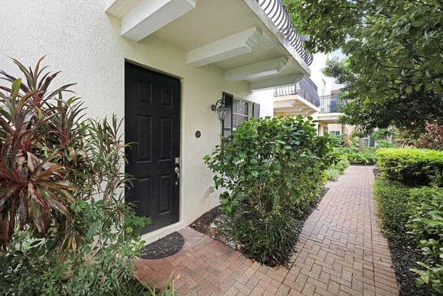2502 N DIXIE Highway # 39, FL 33460 - Photo 4