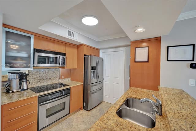 401 SW 4th Ave # 301, Fort Lauderdale FL 33315 - Fort Lauderdale, FL - Photo 4