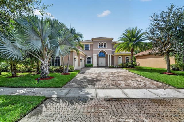 6039 WALNUT HILL Drive, Lake Worth FL 33467 - Lake Worth, FL - Photo 2