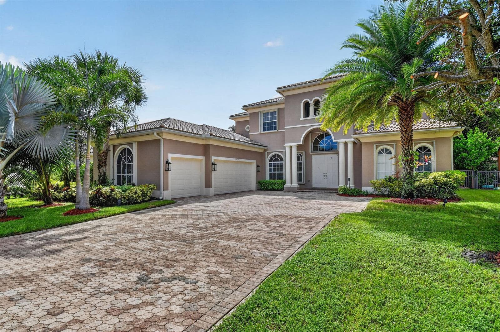 6039 WALNUT HILL Drive, Lake Worth FL 33467 - Lake Worth, FL - Photo 1