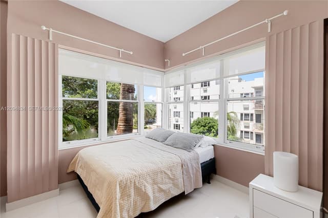 2421 Lake Pancoast Dr # 3B, Miami Beach FL 33140 - Miami Beach, FL - Photo 4