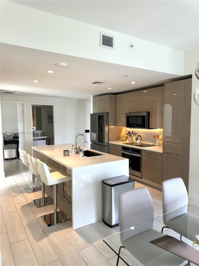 2000 Metropica Way # 2109, Sunrise FL 33323 - Sunrise, FL - Photo 6