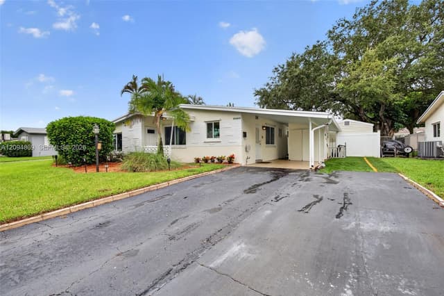 6520 Coolidge St, Hollywood FL 33024 - Hollywood, FL - Photo 3